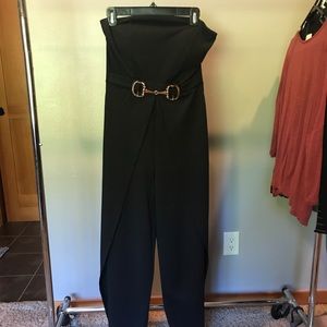 Sleeveless black pantsuit